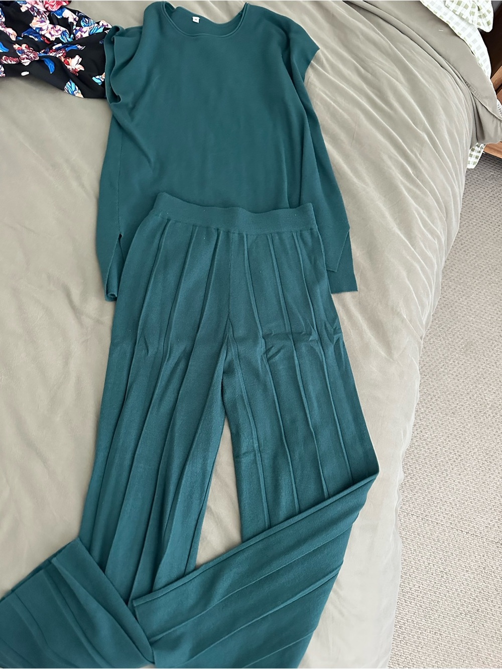 Amazon Women's Teal Ribbed Wide-Leg Knit Pants